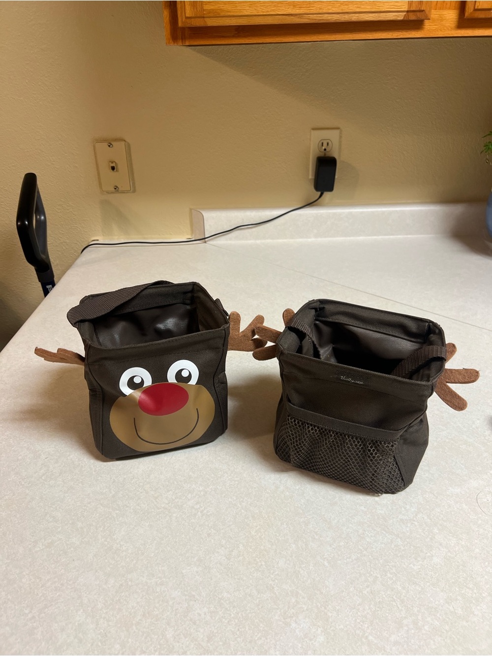 Thirty-one reindeer mini totes